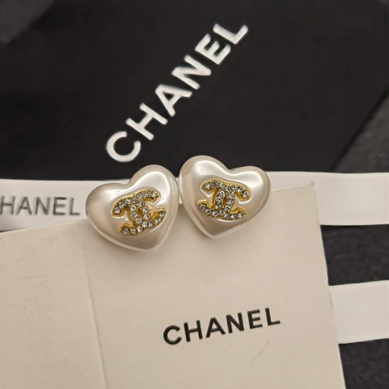 Ch*el brooches